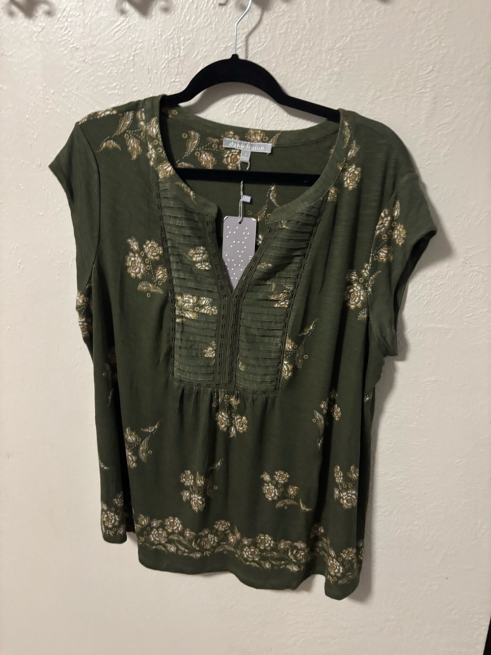 Daniel Rainn Olive Green Short Sleeve Pintuck Floral Blouse